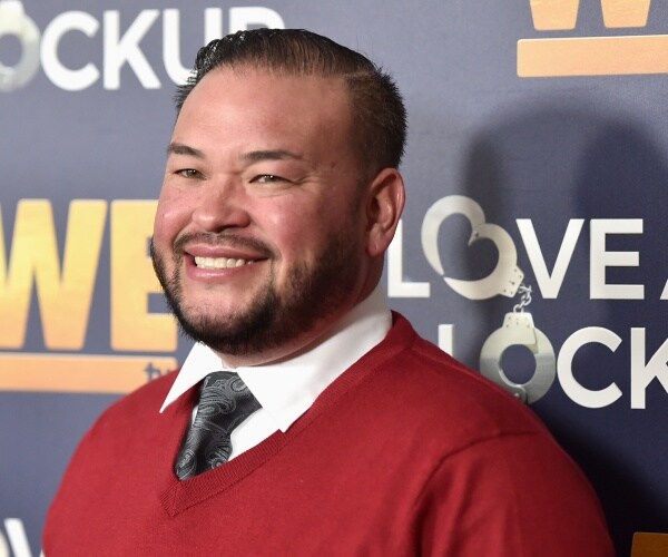 jon gosselin walks red carpet