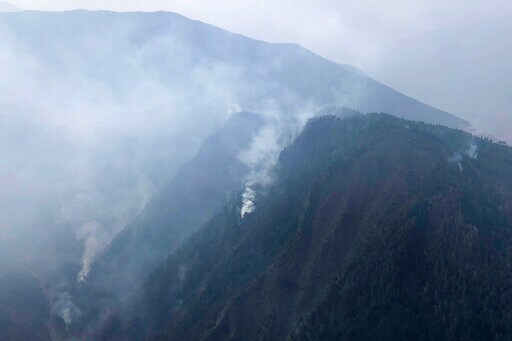 Firefighters Contain Fire in China's Mountains Where 30 Died