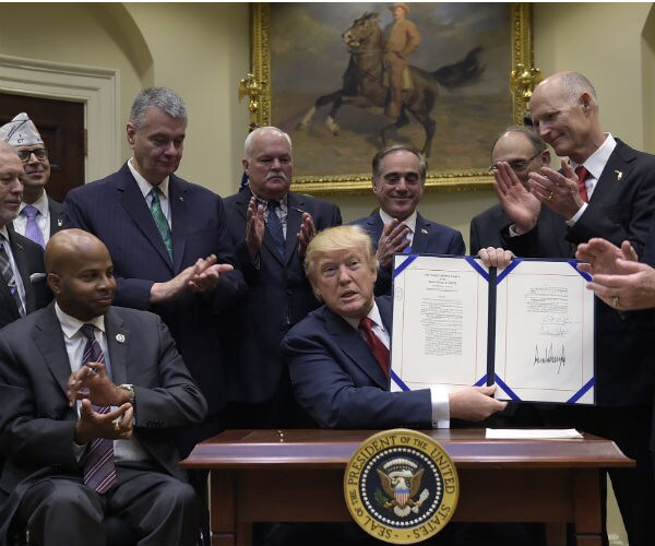 Trump Extends Private-Sector Healthcare Program for Vets
