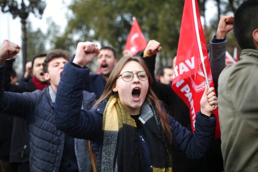 Dozens Protest as Turkish, US Diplomats Try to Calm Ties