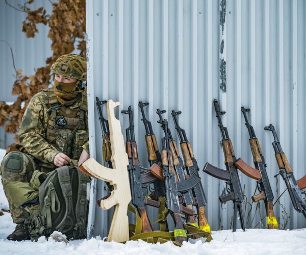 Former Top Russian General Warns Putin Not to Attack Ukraine