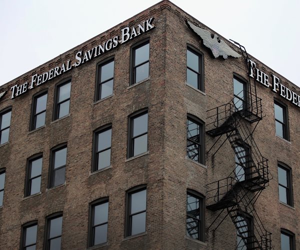 Bank CEO Charged With Trying to Trade Loans for Trump Administration Post