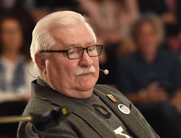 Lech Walesa Laments Loss of US Leadership