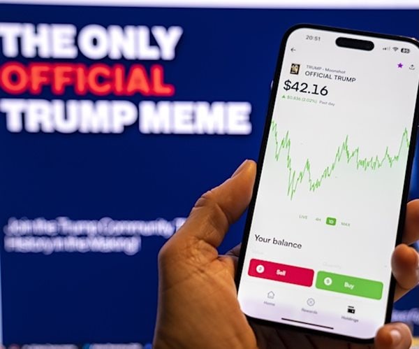 Trump Welcomes Crypto Contest Winners at Mar-a-Lago Amid Coin Slump