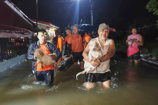 Another Tropical Storm Causes 4 Deaths and New Evacuations in the Philippines