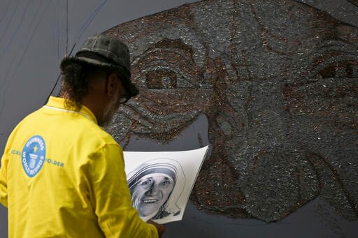 Albanian Artist Builds Mother Teresa's Mosaic with Staples