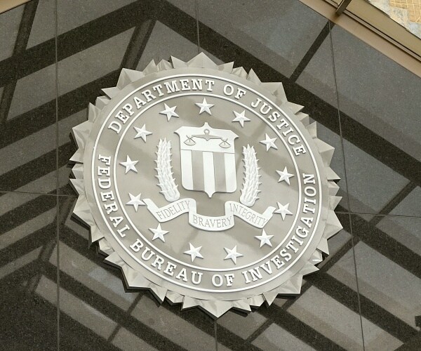 FBI Advised to Regulate Use of Non-Undercover Employee Photos in Sting Operations