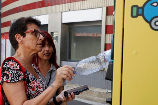 Rome Tests Recycling Bottles for Transit Cash