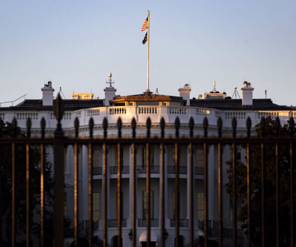 Biden to Propose 4.6% Pay Raise for Federal Employees, Service Members