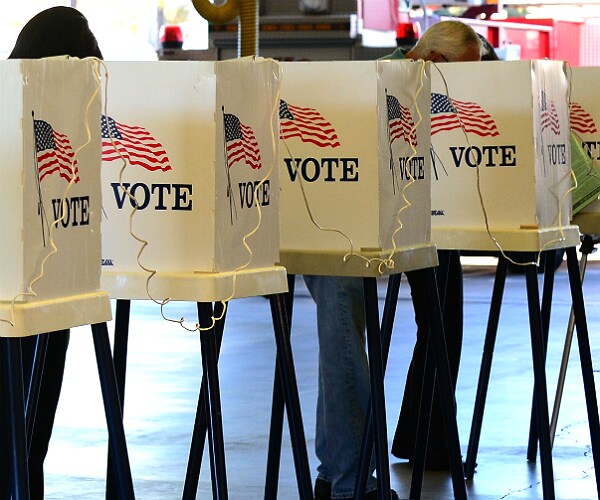 California to Grant Voting Rights to 45,000 Felons