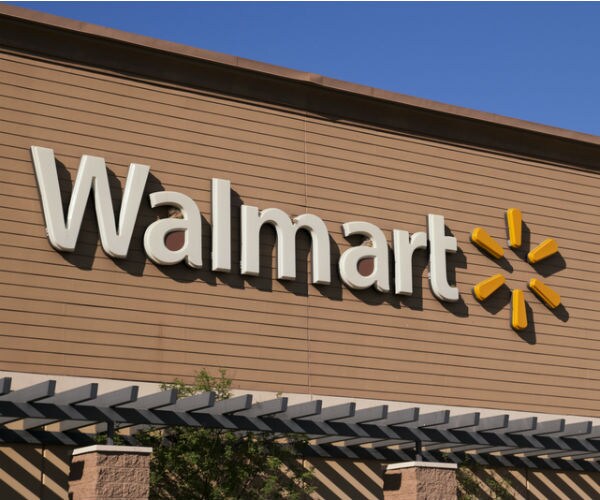 1.4M Walmart Employees Offered College Tuition Benefits