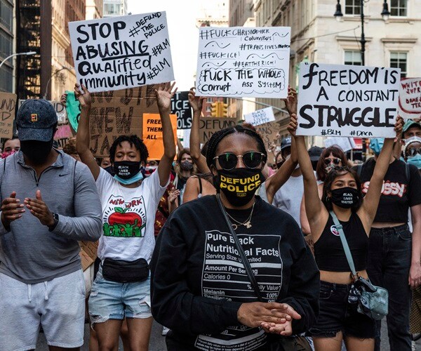 Census Shows White Decline, Nonwhite Majority Among Youngest