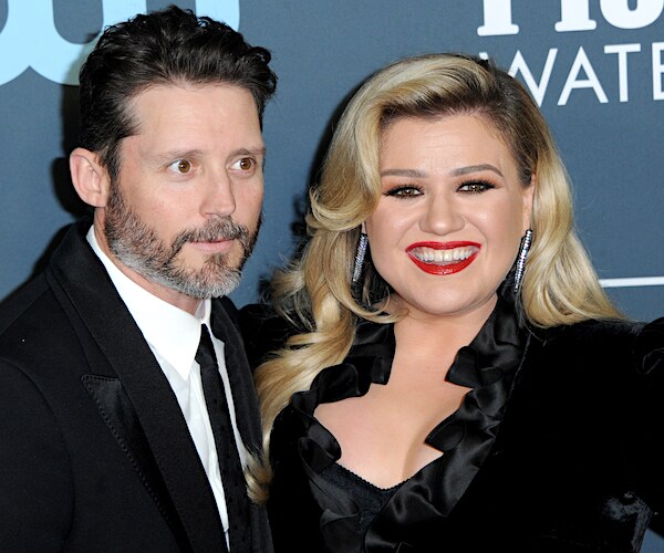 Kelly Clarkson Sues ExHusband Brandon Blackstock Again