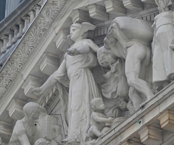 Wall Street Closes Lower, Adding to Last Week's Losses