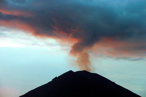 Stranded in Bali Tourists Lampooned Online for Complaints