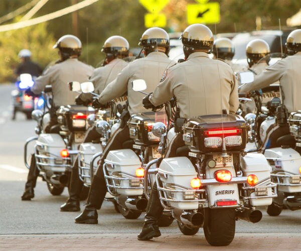 86 Percent in Struggling Areas Respect Local Police