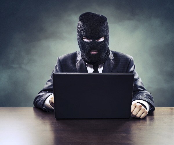 Feds Charge Former Green Beret With Russia Espionage