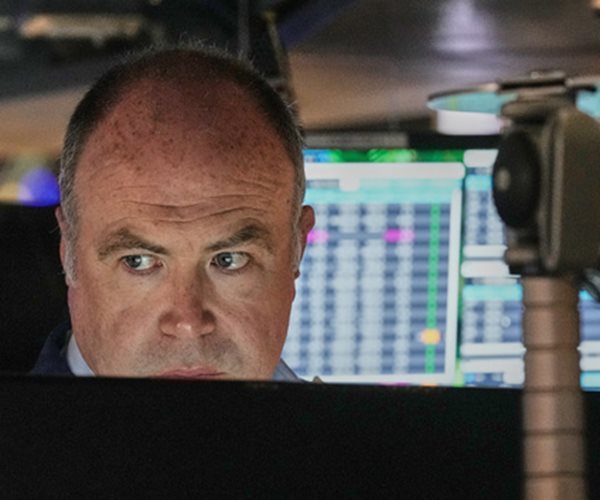 Stocks Drift Higher, Oil Steady After the Opening Bell