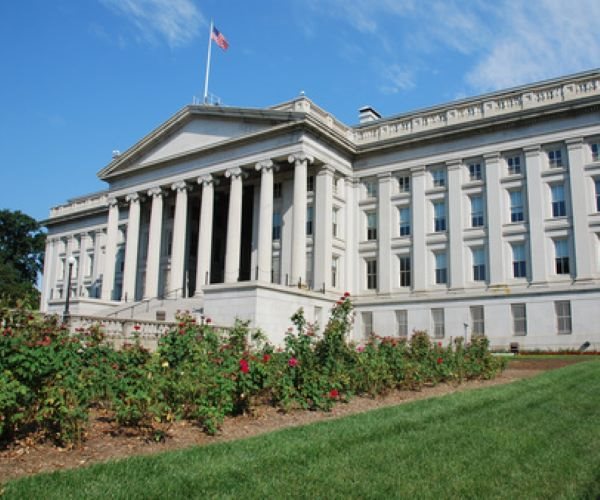 US Deficit Declines 30 Percent in July