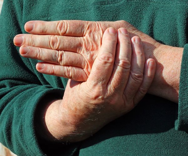 New Implant Ends Painful Arthritis in Hands