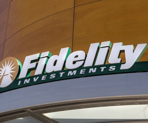 Fidelity Reports Web Issues Day After Robo-Adviser Sites Crash
