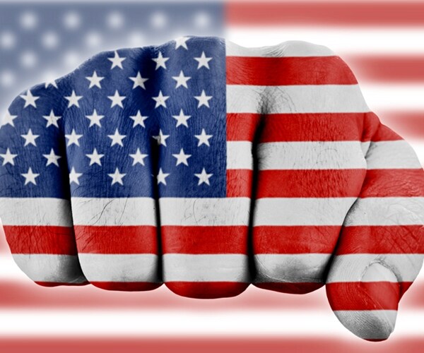 Bankrate Poll: 40% of Americans See Weak Economy as Experts Disagree