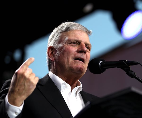 Franklin Graham to Newsmax TV: This Christmas, 'Do Something for Somebody You Don't Know'