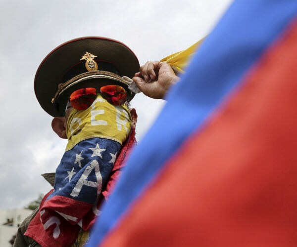 WH: Trump Will Speak to Maduro When 'Democracy Is Restored'