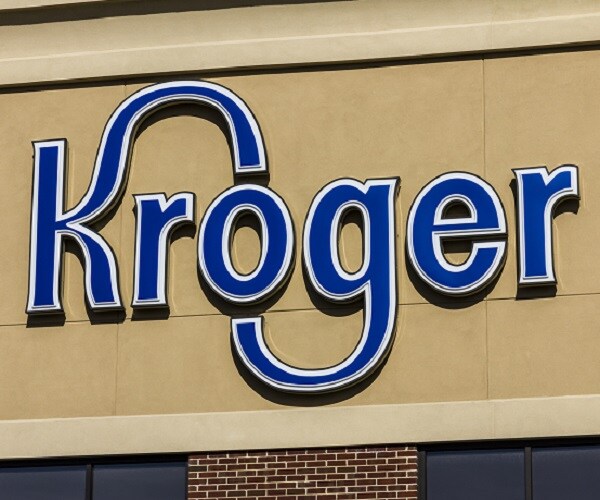Kroger Plastic Bags to End by 2025 at All Stores