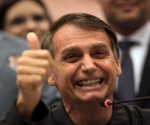 Brazil's Bolsonaro Begins Israel Visit with Embassy Decision Pending