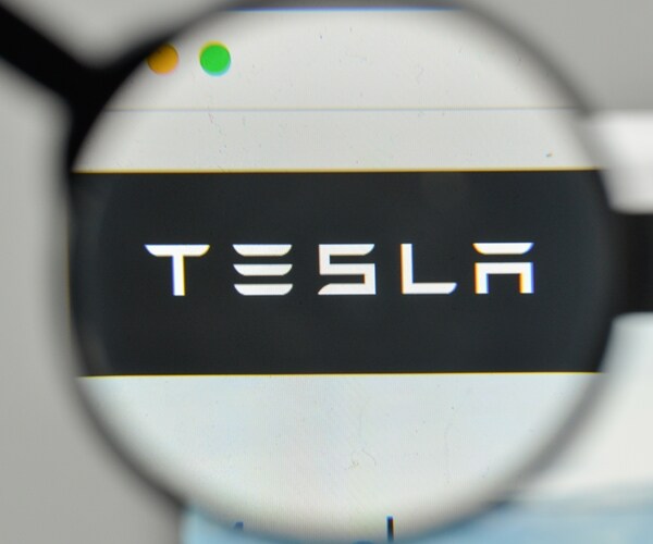 Tesla Sued for $2 Billion by Startup Over Electric Truck Design