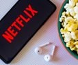 Netflix Q4 Beats as Subscribers Reach 325 Million