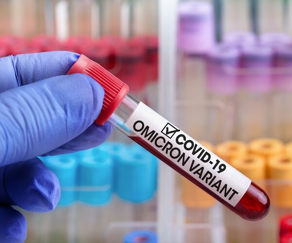 Experts: Omicron Likely Evolved in One Person