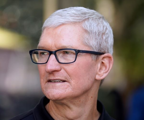 Apple’s Tim Cook Reportedly Signed $275B Deal With Chinese Officials