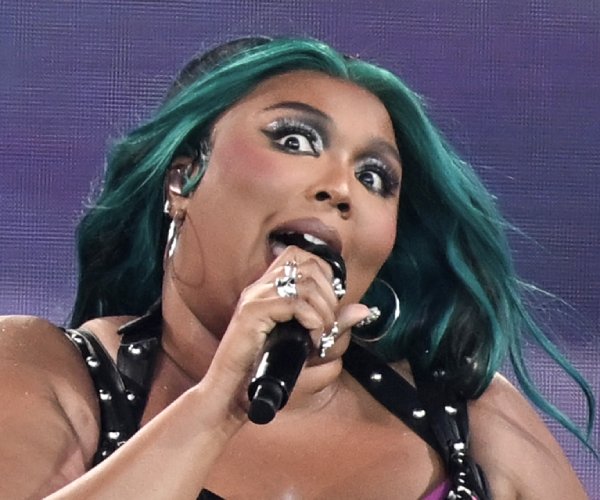 Lizzo Breaks Silence After Fat Shaming Claims Dropped From Lawsuit