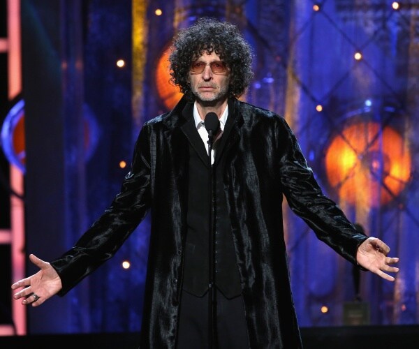Howard Stern Signs New Deal With SiriusXM