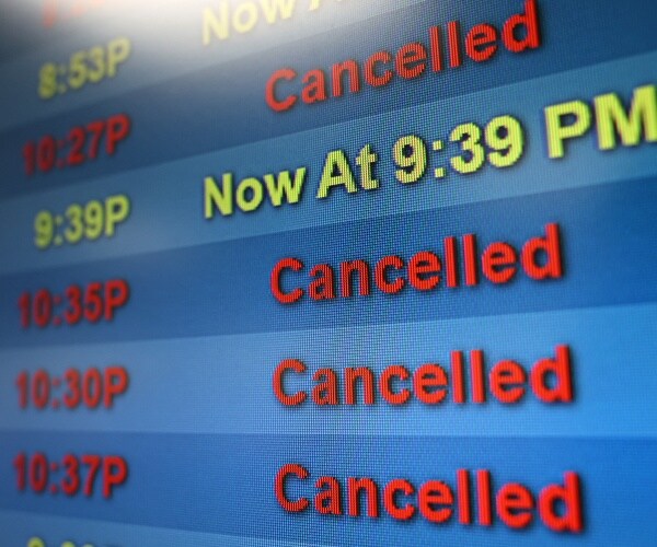 Air Travelers Rethink Plans as Gov Shutdown Causes Flight Delays, Cancellations