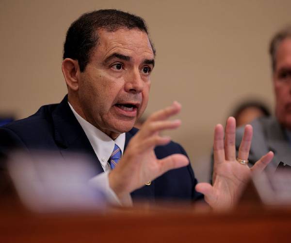 Dems Cuellar, Golden Likely to Back DHS Funding Bill