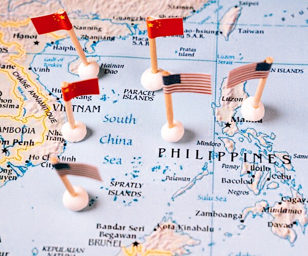 China Warns US to Stop 'Stirring Up Trouble' in South China Sea