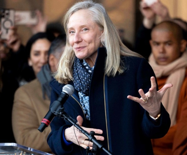 Spanberger Orders Va. Police to End ICE Cooperation