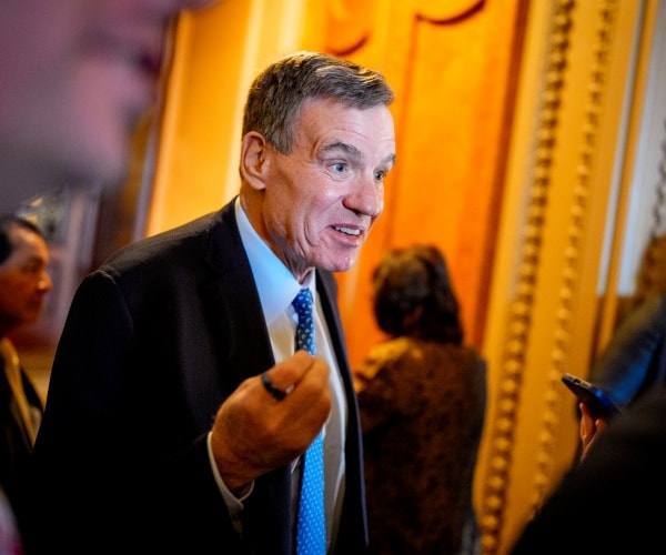 Sen. Warner Opposes Fellow Dems' Calls to Freeze ICE Funding