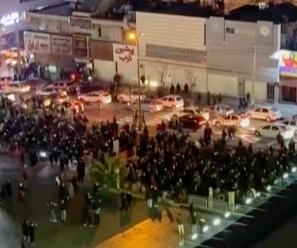 Trump: Iran 'Looking at Freedom'; US 'Ready to Help'