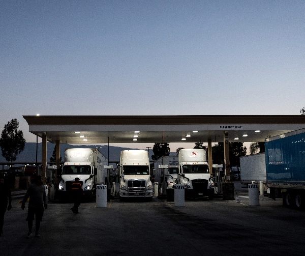 Newsom Defies Trump Administration, Extends Migrant Trucker Licenses