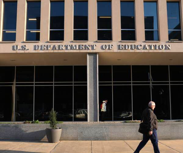 Department of Education Puts Colleges on Notice Over Loan Delinquency