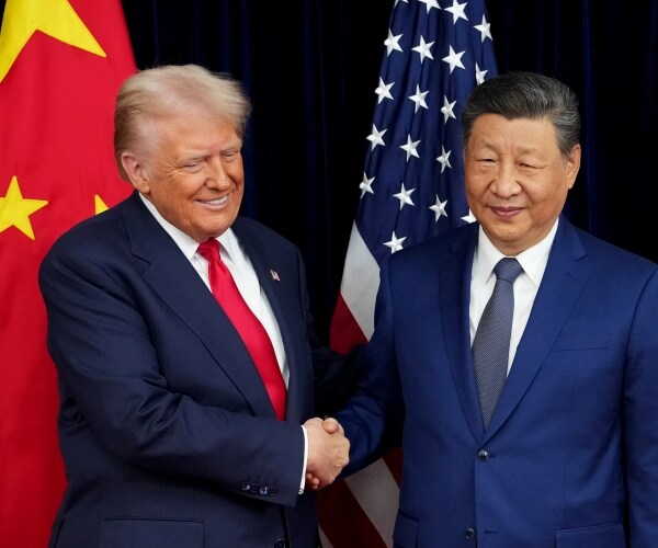 Xi Presses Trump on Taiwan, Warns on Arms Sales