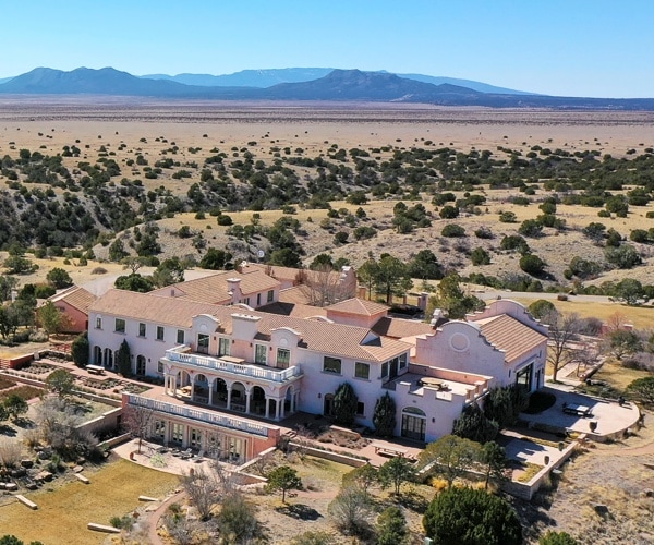 New Mexico Probe Targets Epstein's Powerful Ties