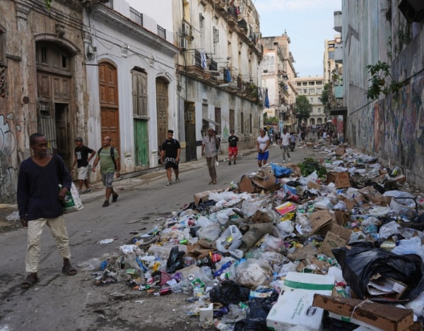 Trump Warns Cuba Is Near Failure Amid Economic Collapse