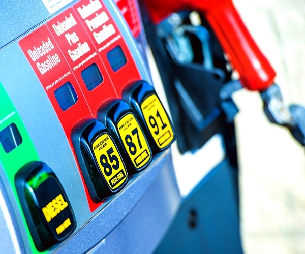 Lower Gas Prices to Save Drivers $500M Christmas Week