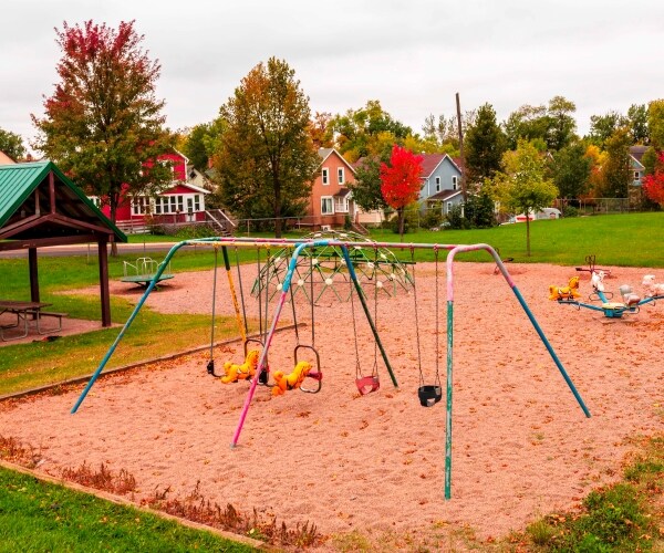 US May See First Population Decline Decades Early