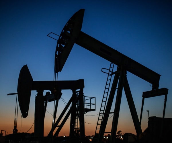 Saudi Arabia Cuts Oil Output; G7 Considers Stock Release